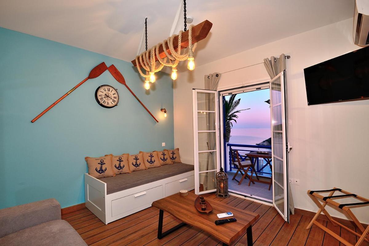 Deck1Syros Premium Apartments Vári Esterno foto